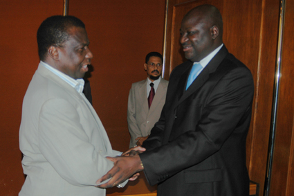 Nino Vieira empossando Aristides Gomes como Primeiro Ministro da Guin-Bissau